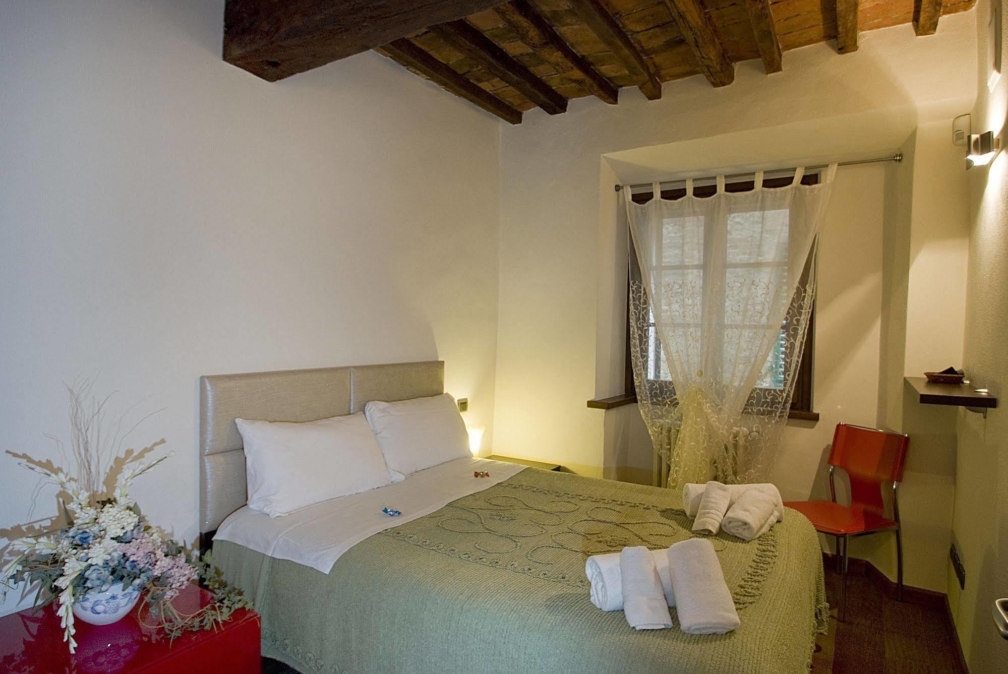 Vicolo Dell'Oste Hotel Montepulciano Exterior photo